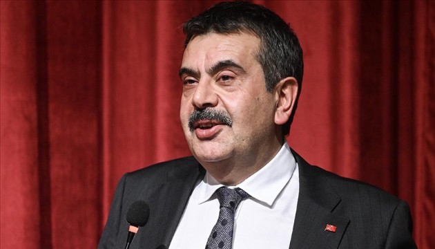 Bakan Tekin'den müfredat açıklaması