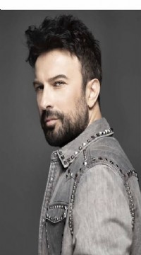 Tarkan yeni imajıyla yaza veda etti