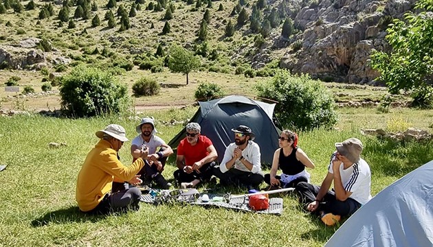 Dağcılara temel kamp eğitimi