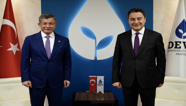 Babacan'dan Davutoğlu'na ziyaret!