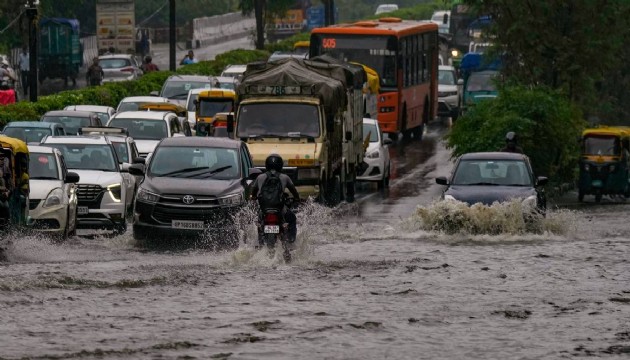 Hindistan’da sel ve heyelan: 12 ölü