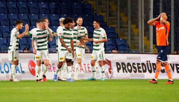 Konyaspor deplasmanda Başakşehir'i devirdi