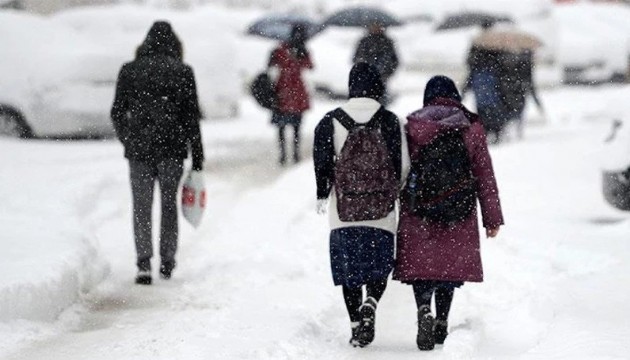 Hakkari'de eğitime yarın ara verildi!