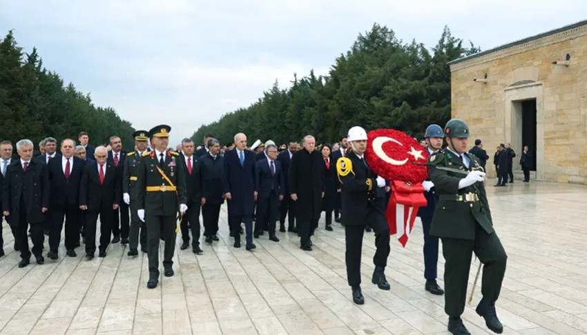 Türkiye Cumhuriyeti 103 yaşında! Cumhurbaşkanı Erdoğan ve devlet erkanı Anıtkabir'i ziyaret etti