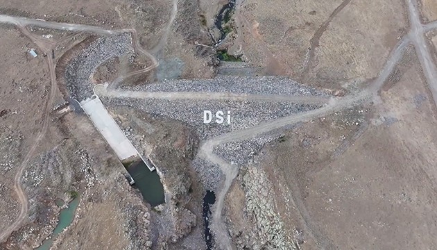 Taşlıçay'da su tutulmaya başlandı