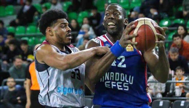 Anadolu Efes'te Dunston kararı