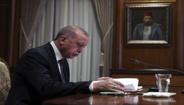 Zamlar sonrası Erdoğan'ın masasındaki son anket!