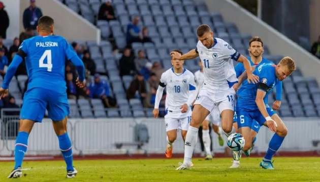 Edin Dzeko, Bosna Hersek'i taşımaya devam ediyor!