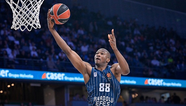 Anadolu Efes Partizan'ı ağırlayacak