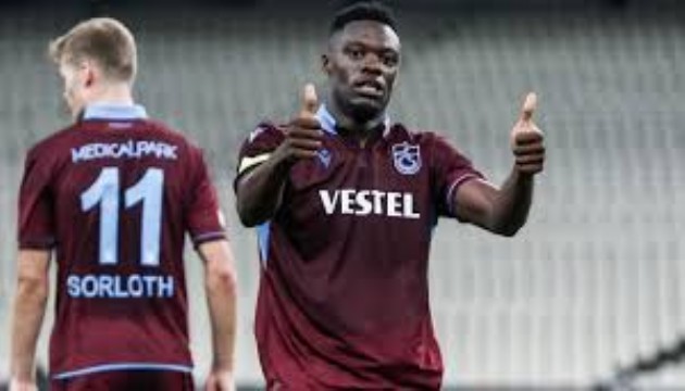 Trabzonspor Ekuban'ı bekliyor