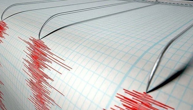 Endonezya'da 6,2 büyüklüğünde deprem