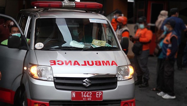 Camide patlama: Çok sayıda yaralı var