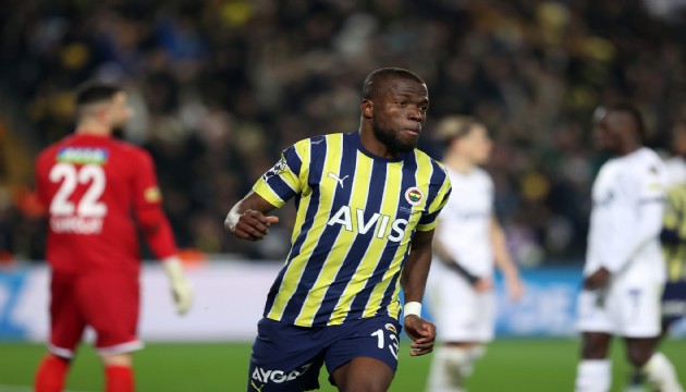 Fenerbahçe'nin yıldızı Enner Valencia aday kadroda