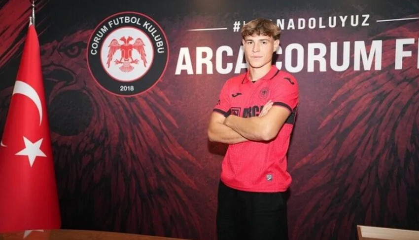 Çorum FK milli futbolcuyu transfer etti