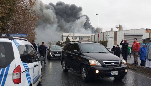 Esenyurt'ta fabrika yangını