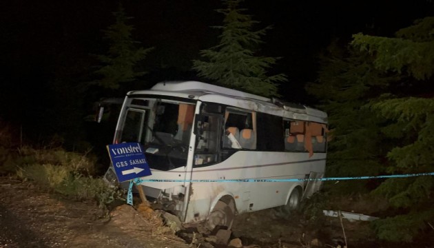 Eskişehir'de feci kaza! 14 polis memuru yaralandı