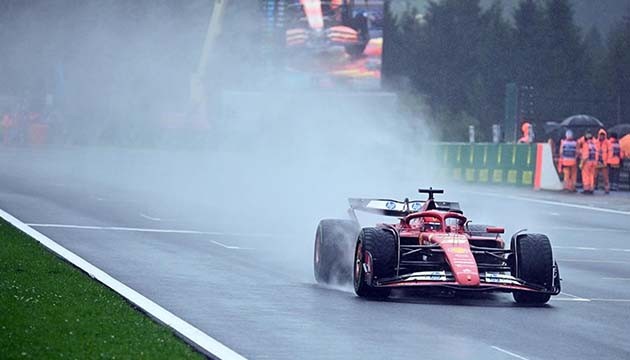 Formula 1'de İtalya Grand Prix'sini Charles Leclerc kazandı