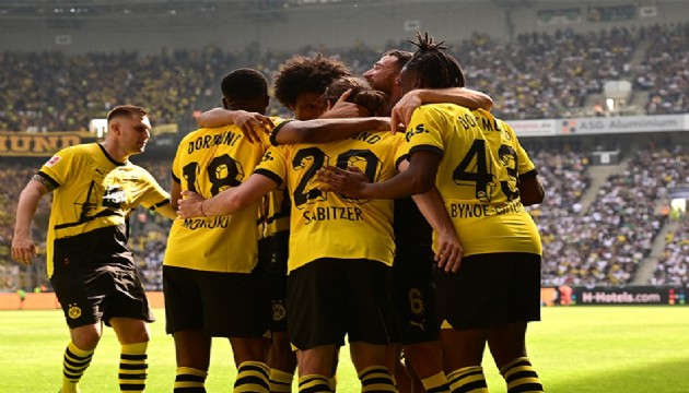 Borussia Dortmund 6 oyuncusunu satışa kapattı