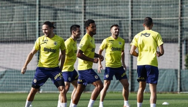 Fenerbahçe'nin Ankaragücü maçı kamp kadrosu belli oldu: 8 kişi yok!