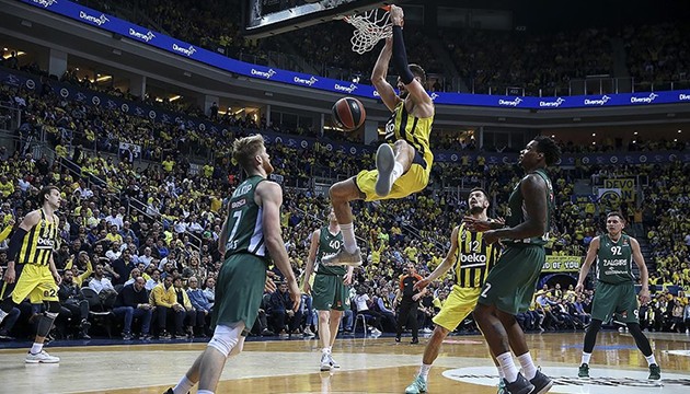 Fenerbahçe, Zalgiris karşısında