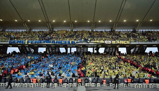 Fenerbahçeli 2 taraftar yaralandı: Kulüpten açıklama geldi