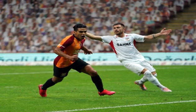 Galatasaray'da Falcao sakatlandı