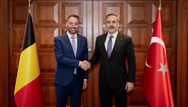 Bakan Fidan'dan kritik görüşme
