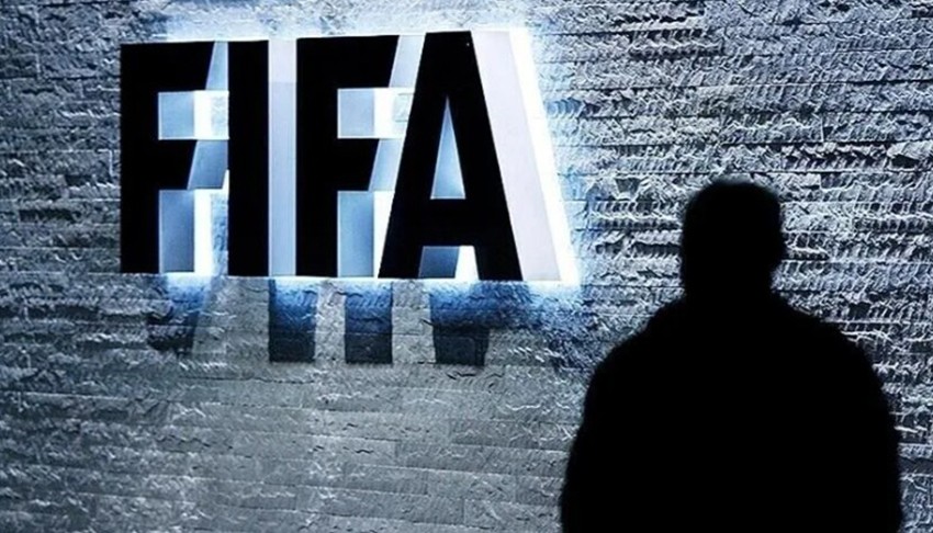FIFA'da dikkat çeken ayrılık