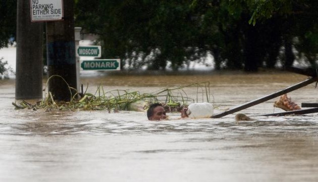 Filipinler'de sel felaketi: 9 ölü