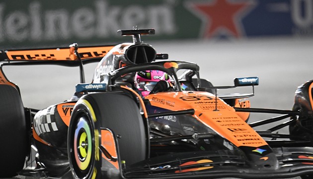 Katar'da pole Piastri'nin