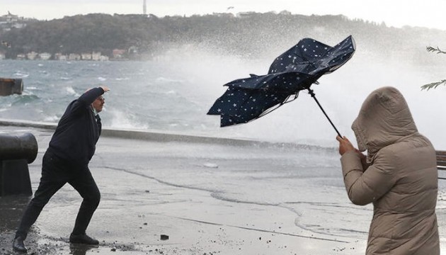 İstanbul Valiliği'nden fırtına uyarısı