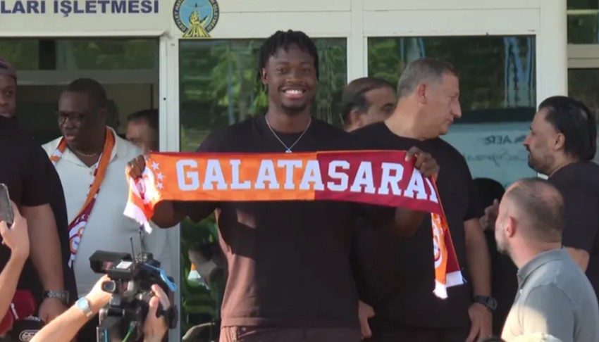Bitshiabu Galatasaray için İstanbul'da