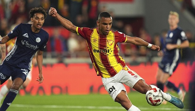 Göztepe, Antalyaspor'u ateşe attı