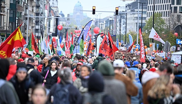 Avrupa'da hayatı durduran grev