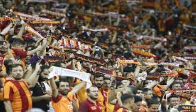 Galatasaray taraftarından yönetime istifa çağrısı