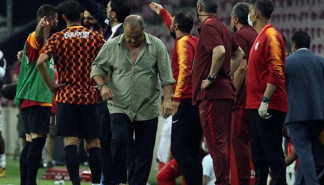 Galatasaray'da Başakşehir maçı kadrosu şekilleniyor