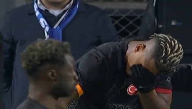 Galatasaray'da sakatlık şoku: Maça devam edemedi