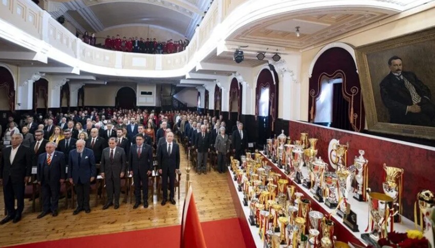 Galatasaray'da genel kurul toplanacak