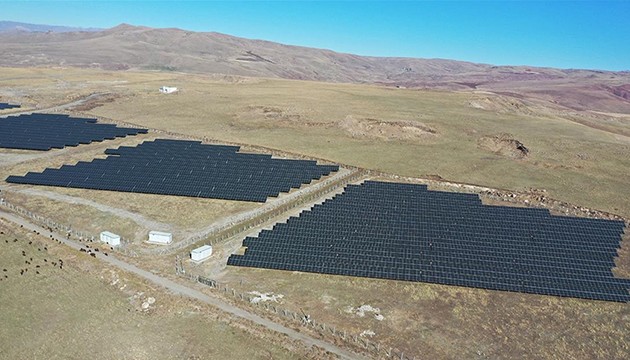 Ağrı'nın güneşi elektriğe dönüşüyor