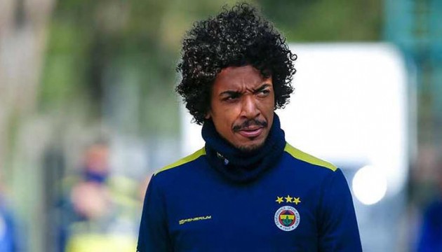 Fenerbahçe'de Gustavo belirsizliği