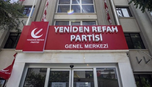 Yeniden Refah Partisi'nde istifa kararı