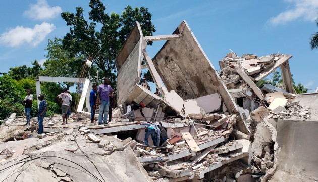 Haiti'deki depremde hayatını kaybedenlerin sayısı 1400'ü aştı