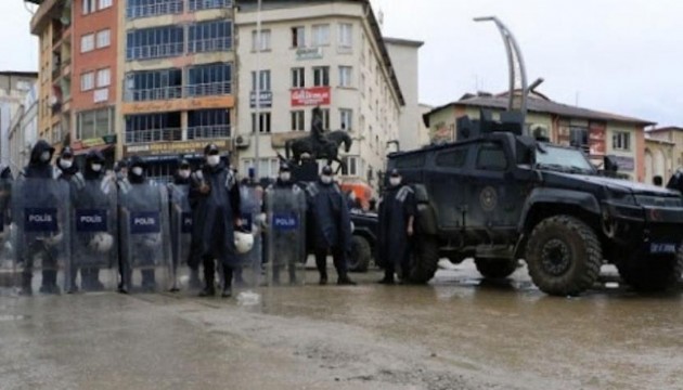 Van'da gösteri ve yürüyüşlere 2 günlük yasak!