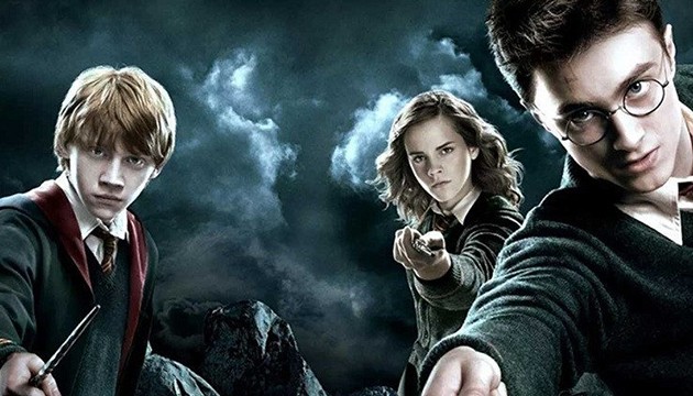 Harry Potter Hogwarts'a geri dönüyor!