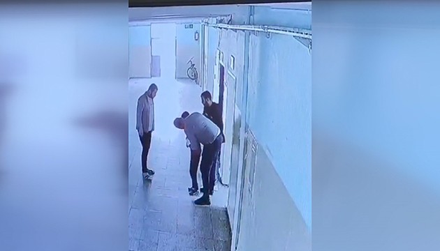 Boğazına cisim kaçan öğrenciyi, müdür yardımcısı kurtardı