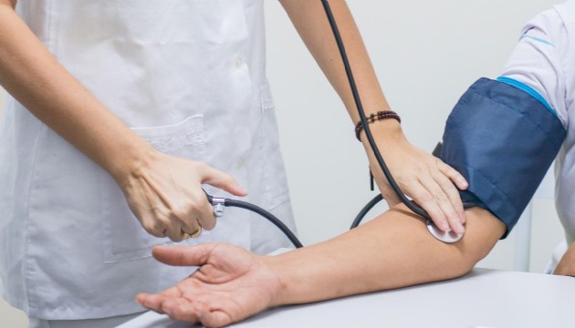 Uzmanı sıraladı: Hipertansiyona yakalanma riski ileri yaşlarda artıyor