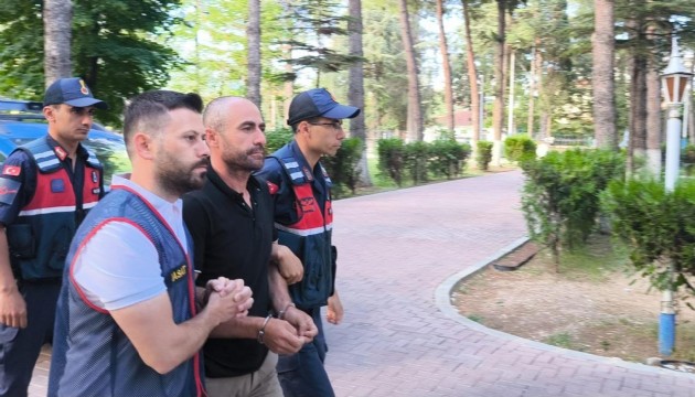 Denizli'de fabrikadan hırsızlıkla ilgili 5 şüpheli yakalandı