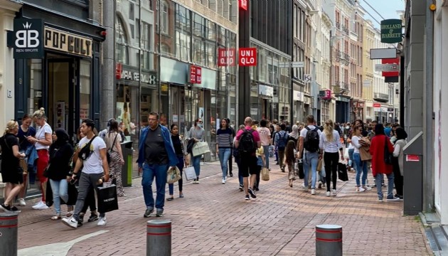 Hollanda tüm Kovid-19 tedbirlerini yürürlükten kaldırdı