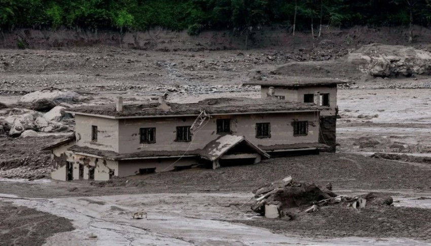 Nepal'deki sel felaketinde bilanço ağırlaşıyor