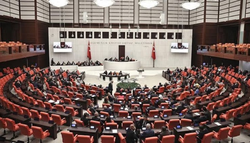 Çerçeve yasa Meclis'ten geçti: Parti bazında verilen oylar belli oldu